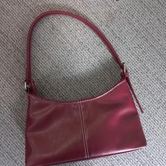 Bag, as reported by Arriva West-Brabant using iLost