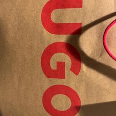 Purchase hugo Hugo, zgłoszono przez Designer Outlet Roermond przy użyciu iLost