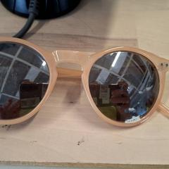 İLost kullanarak IKEA Rouen Tourville-La-Rivière tarafından bildirildiği gibi Güneş gözlüğü Lunette soleil enfant