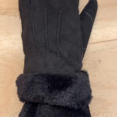 Eskularruak, gisa salatu by Pathé Utrecht Leidsche Rijn iLost erabiliz