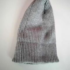 Gorro, segundo informou Twisto usando iLost