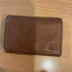 Portefeuille Op naam van Mehmedov, a été signalé par Gemeente Amsterdam utilisant iLost