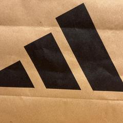 Purchase adidas, as reported by Designer Outlet Roermond using iLost