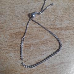 Zilveren armband met diamantjes, as reported by Dolfinarium using iLost