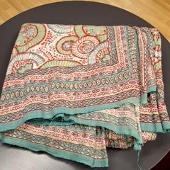 Girocollo, come riportato da IKEA Nice Saint Isidore utilizzando iLost