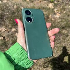 Telefoon in groen hoesje، كما تم الإبلاغ عنه عبر iLost