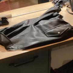 السترة، كما تم الإبلاغ عنه بواسطة Poppodium 013 عبر iLost