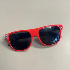 Gafas de sol, segundo informou Burgers' Zoo usando iLost