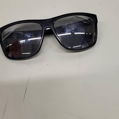 Okulary słoneczne, zgłoszono przez Transdev Gooi en Vechtstreek przy użyciu iLost