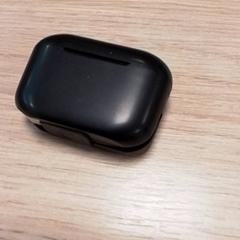 Suport per a auriculars Zwart, segons ha informat Qbuzz Fryslân mitjançant iLost