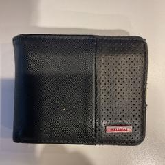 Peňaženka Op naam van Larrosa Linares, ako bolo nahlásené Gemeente Amsterdam pomocou iLost