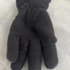 手袋 がiLostで Arriva Achterhoek-Rivierenland によって報告されました