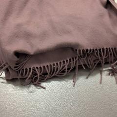 Šátek Roze, jak nahlášeno IKEA Amsterdam pomocí iLost