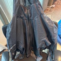 Jassen Zwart en blauwe jas, come riportato da Haven Hotel Rotterdam utilizzando iLost