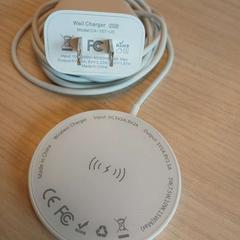 Charger, as reported by Amsterdam ID Aparthotel using iLost