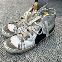 Bota, jak nahlášeno Gebo Tours pomocí iLost