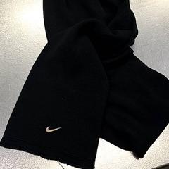 Sjal Zwart Nike, rapporterat av IKEA Utrecht med iLost