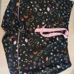 السراويل، كما تم الإبلاغ عنه بواسطة Amsterdam ID Aparthotel عبر iLost