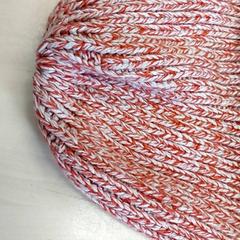 Kleding  - Muts rood, jak nahlášeno Centraal magazijn pomocí iLost