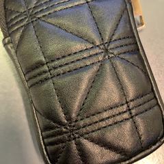 Bolsa, segundo informou Eindhoven Airport usando iLost