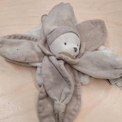 Doudou tissu, as reported by IKEA Lyon Grand Parilly using iLost