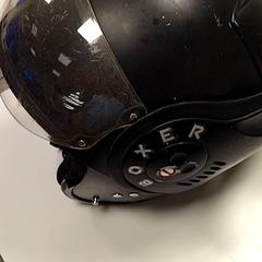 Casco da scooter, come riportato da Vrije Universiteit Amsterdam utilizzando iLost