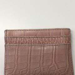 Portemonnee & Pasjeshouder Van Dee がiLostで Gemeente Haarlem によって報告されました