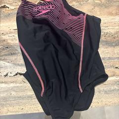 Fatos de banho Speedo, como reportado por Van der Valk Spier-Dwingeloo utilizando o iLost