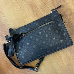 Pung Bokhezzou, som rapportert av HTM ved bruk av iLost