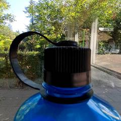 Botila Blauw, gisa salatu by DierenPark Amersfoort iLost erabiliz