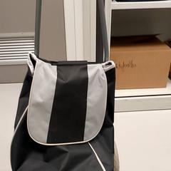 Varukorg, rapporterat av Regio West-Vlaanderen med iLost