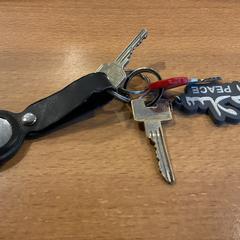 Claus, segons ha informat Gemeente Amsterdam - Bureau Gevonden Voorwerpen mitjançant iLost