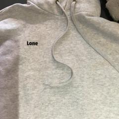 Luvtröja, rapporterat av MEININGER Hotel Berlin "Mitte" Humboldthaus med iLost