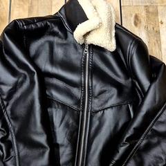 ジャケット Zwart がiLostで IKEA Delft によって報告されました