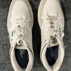 Shoes Wit Umbro, as reported by Connexxion Noord Holland Noord Alkmaar using iLost