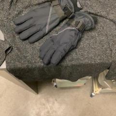 Chemisier & Gants, a été signalé par MEININGER Hotel Copenhagen utilisant iLost