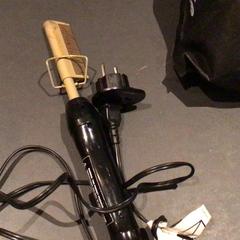 Piastra per capelli hot, come riportato da Van der Valk Hotel Amsterdam Zuidas utilizzando iLost