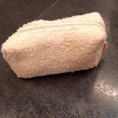 Ügy & Smink, amint azt Rotterdam The Hague Airport az iLost segítségével jelentette.