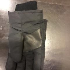 Handschoen, zoals gemeld door U-OV Utrecht met iLost