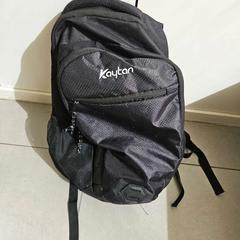 Ryggsekk Zwart Kaytan, som rapportert av Regio Antwerpen - Brussel ved bruk av iLost