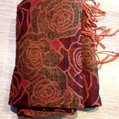 Kendő, amint azt EBS Tramplein az iLost segítségével jelentette.