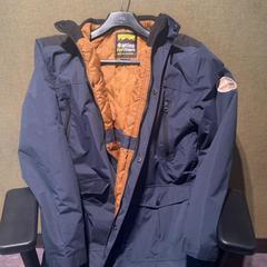 Jas Blauw, segons ha informat Van der Valk Hotel Haarlem mitjançant iLost