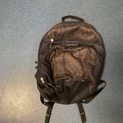 Bolsa, ha sido reportado por Breng Arnhem con iLost