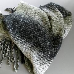 Clothing - Sjaal, as reported by Regio Limburg - Leuven using iLost