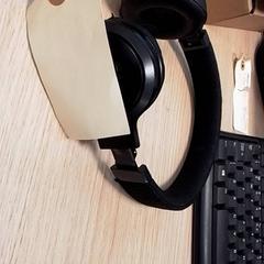 سماعات الرأس، كما تم الإبلاغ عنه بواسطة Qbuzz Fryslân عبر iLost