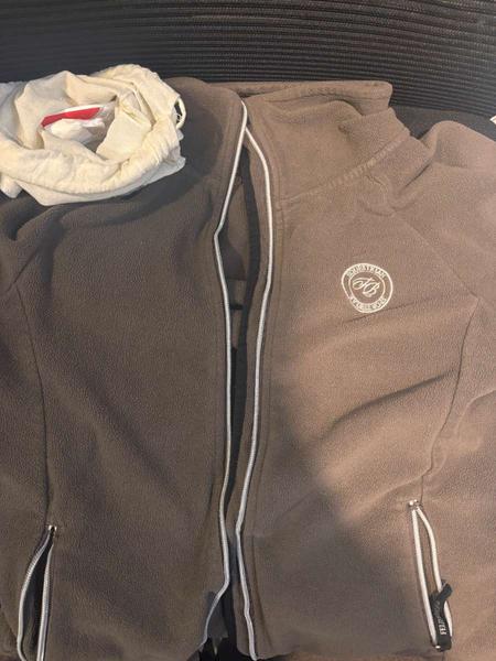 Toilet bag & Vest fleece brown