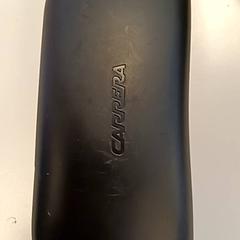 Szemüvegtok szemüveggel, amint azt U-OV Amersfoort az iLost segítségével jelentette.