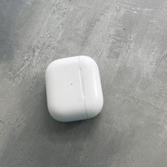 Airpods case, zoals gemeld door RRReis Arriva Achterhoek-Rivierenland met iLost