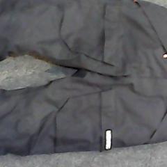 Pantalon, a été signalé par SnowWorld Landgraaf utilisant iLost