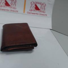 Wallets M.E. Adamutiu, as reported by Gemeente Utrecht using iLost